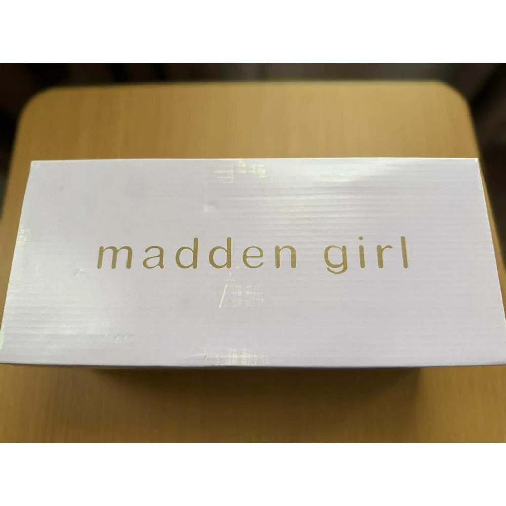 Madden Girl Toe Flip Flop Espadrilles Sandals California Style WHITE 9.5 M